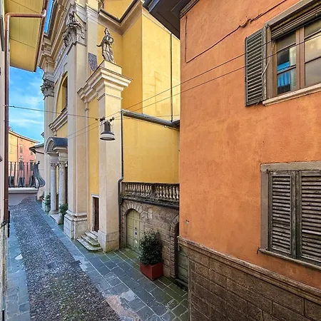 Corte Di Borgo Canale - Patio * Bergame